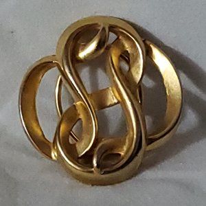 PEP Gold Tone Scarf Clip